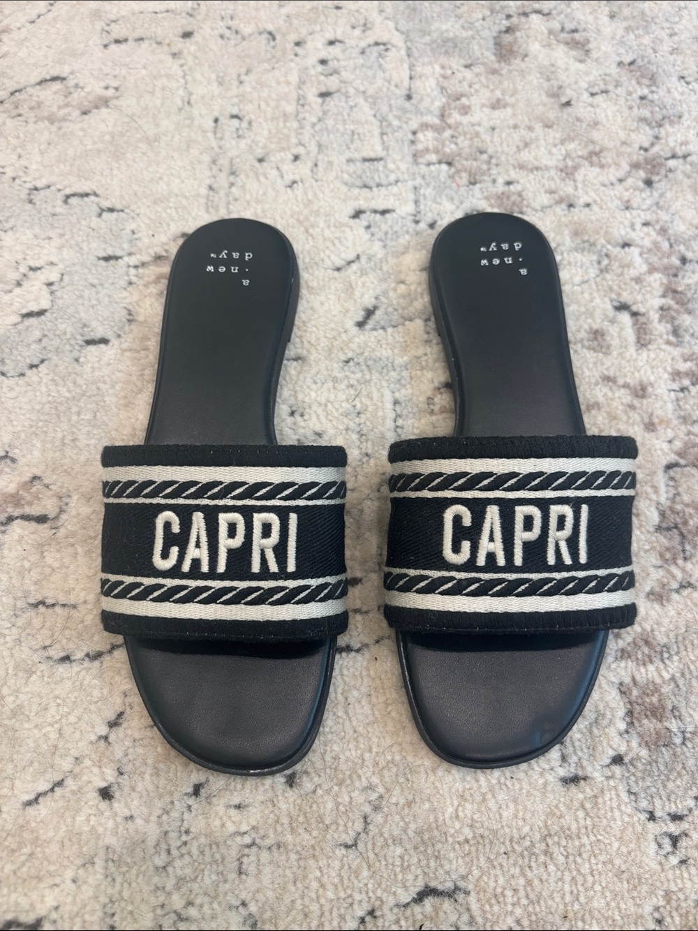 Target Black and White CAPRI Slide Sandals